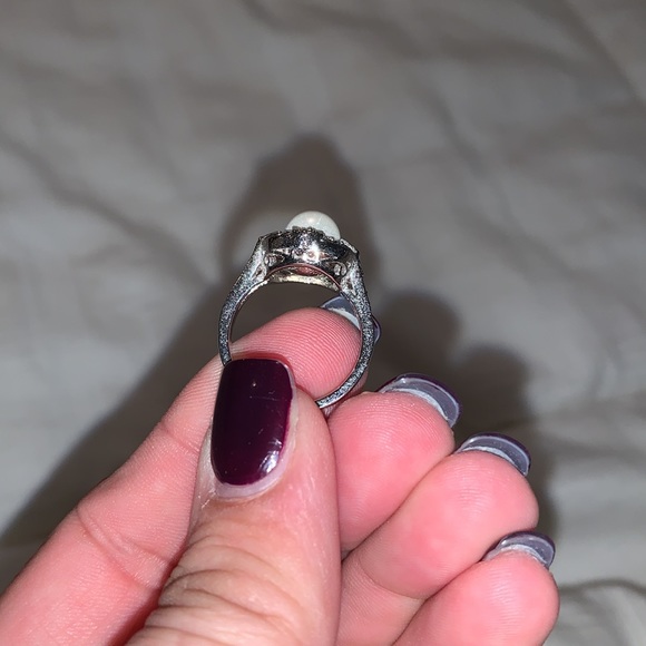 Pearl Cocktail Ring - Picture 2 of 4